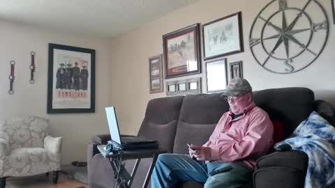 Snapshot of eyeswideshut63 chatting on 11/06/25, 05:03 Eyeswideshut63 online show from 11/06/25, 05:03