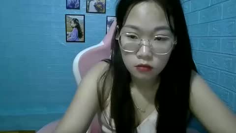 Snapshot of eyewet chatting on 06/09/26, 01:39 Eye online show from 06/09/26, 01:39