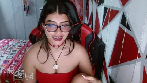 Snapshot of eyfy_bbs chatting on 01/15/25, 09:09 Nadia online show from 01/15/25, 09:09