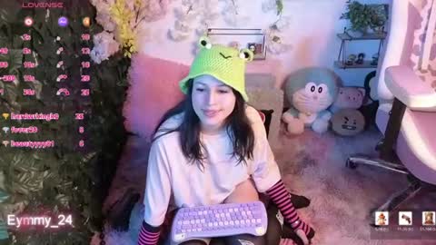 eymmy_24 online show from 07/05/26, 04:19