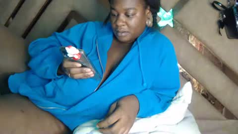 eyshaexotii online show from 09/27/25, 11:48