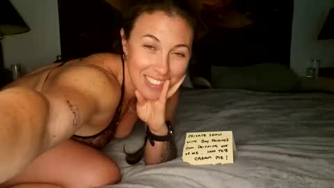 ezbreezy13 online show from 05/13/26, 02:42