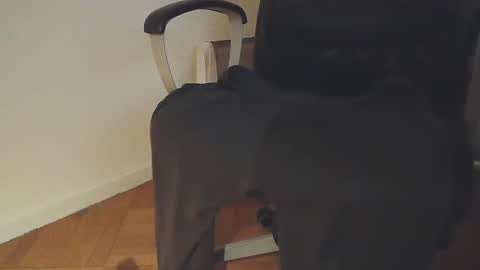 Snapshot of ezcoda chatting on 01/27/25, 01:59 EZCODA online show from 01/27/25, 01:59