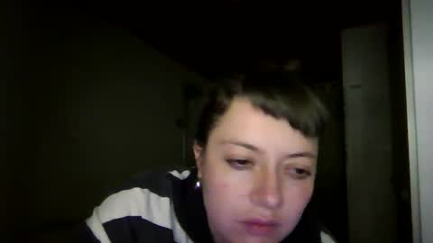 Snapshot of ezlngirl chatting on 01/10/25, 01:10 Aimee online show from 01/10/25, 01:10