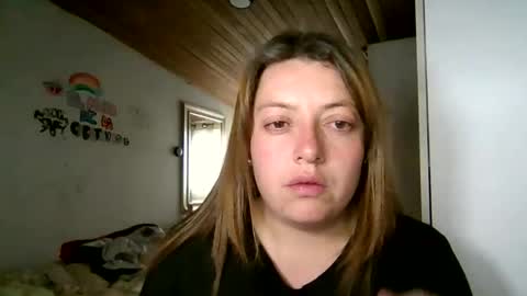 Snapshot of ezlngirl chatting on 10/20/25, 06:52 Aimee online show from 10/20/25, 06:52