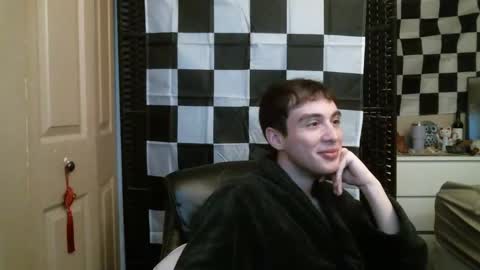 Snapshot of ezra_naamah chatting on 01/12/25, 10:43 Ezra Naamah online show from 01/12/25, 10:43