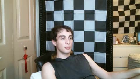 Snapshot of ezra_naamah chatting on 02/13/25, 10:43 Ezra Naamah online show from 02/13/25, 10:43