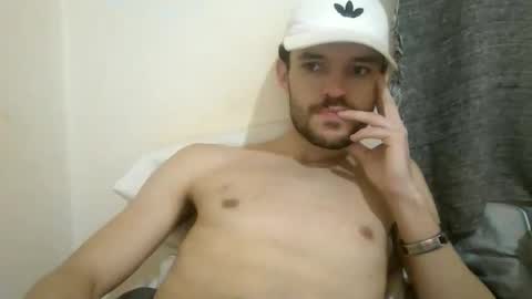 ezzcunha online show from 06/06/26, 01:32