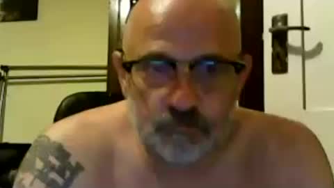 Snapshot of f1zzeek chatting on 07/23/26, 11:02 f1zzeek online show from 07/23/26, 11:02