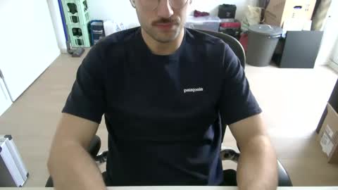 Call me bitch online show from 11/21/25, 09:52