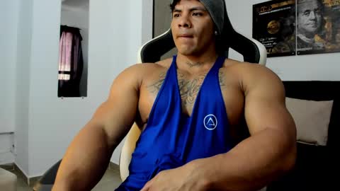 Snapshot of fabian_arango chatting on 04/23/26, 01:35 Fabian arango online show from 04/23/26, 01:35