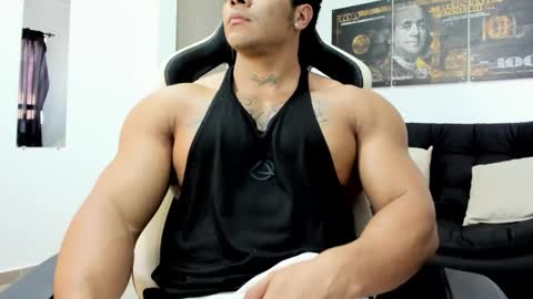 Snapshot of fabian_arango chatting on 05/07/26, 03:06 Fabian arango online show from 05/07/26, 03:06