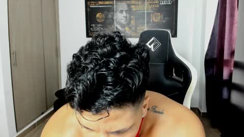 Snapshot of fabian_arango chatting on 05/11/26, 09:01 Fabian arango online show from 05/11/26, 09:01