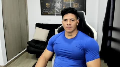 Snapshot of fabian_arango chatting on 05/15/26, 03:46 Fabian arango online show from 05/15/26, 03:46