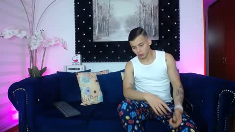 Snapshot of fabilatindick20 chatting on 03/01/25, 06:24 Fabian online show from 03/01/25, 06:24