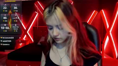 Snapshot of fabzy_fab chatting on 07/12/26, 12:07 fabzy online show from 07/12/26, 12:07