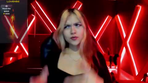 Snapshot of fabzy_fab chatting on 07/17/26, 11:50 fabzy online show from 07/17/26, 11:50