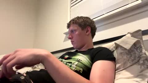 Snapshot of fadedboy4u chatting on 07/27/26, 09:49 fadedboy4u online show from 07/27/26, 09:49