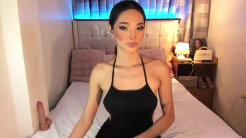 faelore online show from 11/18/25, 07:51