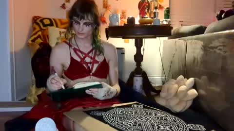 Goddess Fae the Feral Fairy Witch online show from 12/07/24, 02:20