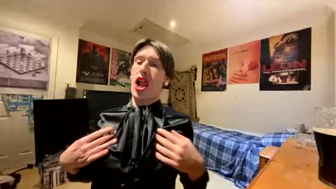 Snapshot of fagboysissy chatting on 11/02/25, 12:57 fagboysissy online show from 11/02/25, 12:57