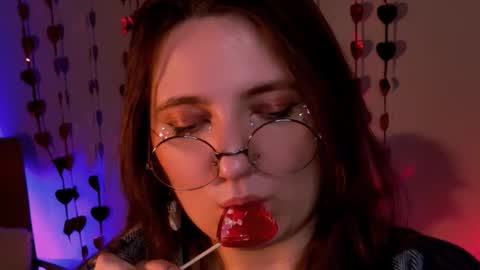 Tara online show from 02/15/26, 02:52