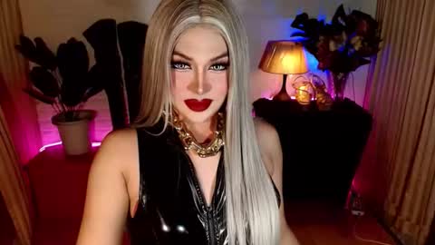 CLAUDIA VALVALERA online show from 10/27/25, 07:45