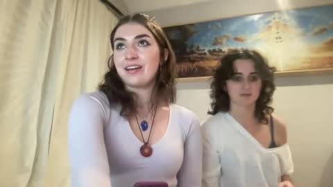 Snapshot of fairydust444 chatting on 12/08/24, 04:35 rose and jack online show from 12/08/24, 04:35