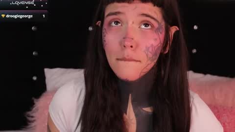 Snapshot of fairyflexxx chatting on 01/28/25, 10:12 Fairy online show from 01/28/25, 10:12