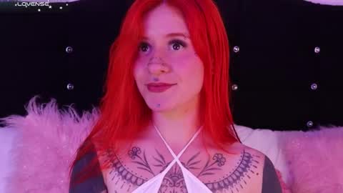 Snapshot of fairyflexxx chatting on 02/06/25, 12:54 Fairy online show from 02/06/25, 12:54