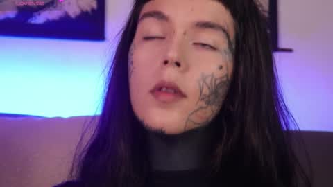 Snapshot of fairyflexxx chatting on 09/28/25, 10:48 Fairy online show from 09/28/25, 10:48