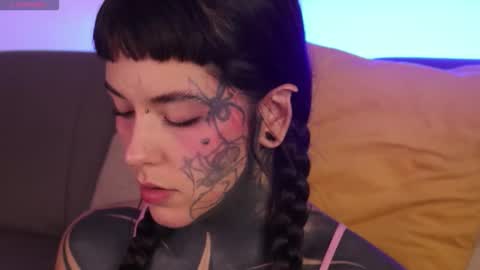 Snapshot of fairyflexxx chatting on 09/29/25, 11:20 Fairy online show from 09/29/25, 11:20