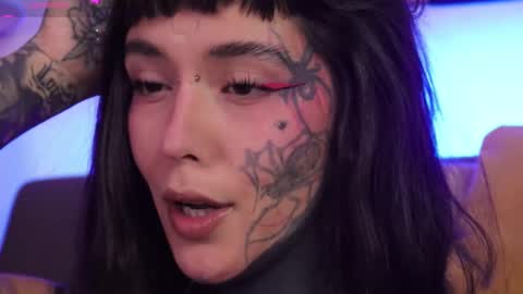 Snapshot of fairyflexxx chatting on 10/08/25, 10:40 Fairy online show from 10/08/25, 10:40