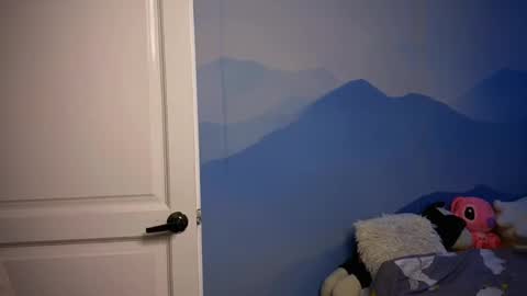 Ilona online show from 12/16/25, 07:24