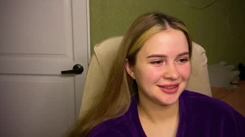 Ilona online show from 04/11/26, 04:44