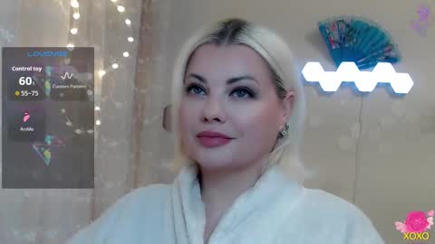 Snapshot of fairyjewell chatting on 11/24/25, 06:13 Jewell online show from 11/24/25, 06:13