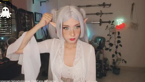 Snapshot of fairywhore chatting on 01/22/25, 05:16  Jackie Cosplayer  online show from 01/22/25, 05:16