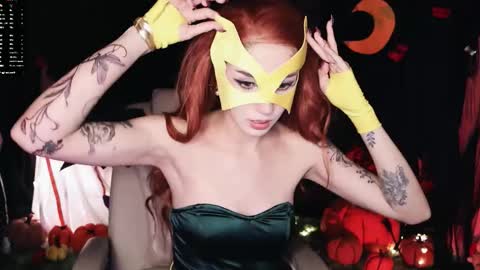 Snapshot of fairywhore chatting on 10/17/25, 04:26  Jackie Cosplayer  online show from 10/17/25, 04:26