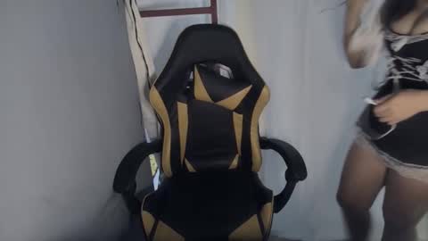 faithveronica130200134 online show from 12/17/25, 04:24