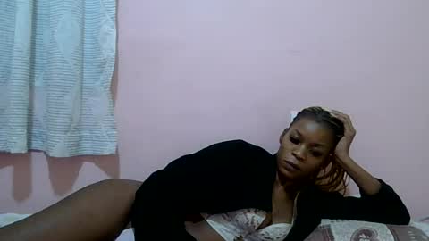 faizah_ online show from 06/11/26, 11:25