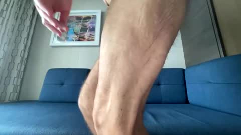 falconcam online show from 02/10/25, 03:24