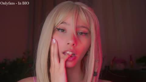 Kaori online show from 04/10/26, 08:13