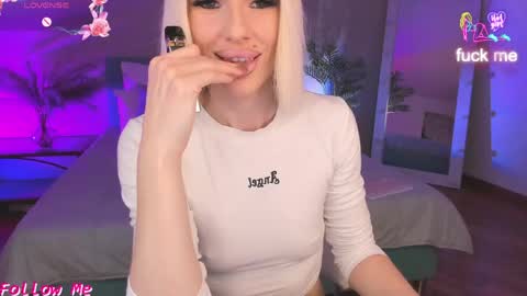 Lana online show from 04/20/26, 09:05