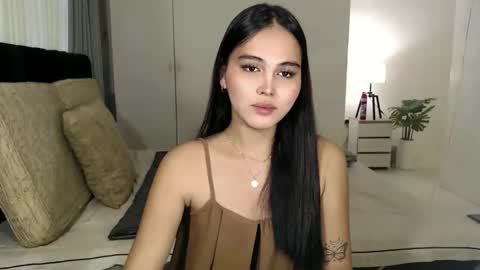 Snapshot of fallfromabove chatting on 12/15/25, 05:34 Belly Conklin online show from 12/15/25, 05:34