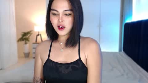 Snapshot of fallfromabove chatting on 01/06/26, 12:25 Belly Conklin online show from 01/06/26, 12:25