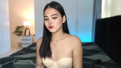 Snapshot of fallfromabove chatting on 01/10/26, 11:31 Belly Conklin online show from 01/10/26, 11:31