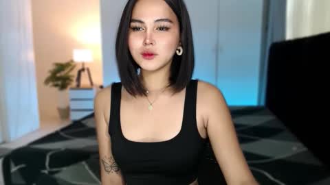 Snapshot of fallfromabove chatting on 01/12/26, 01:22 Belly Conklin online show from 01/12/26, 01:22