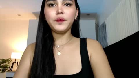 Snapshot of fallfromabove chatting on 01/12/26, 01:38 Belly Conklin online show from 01/12/26, 01:38