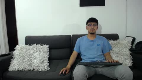 FallGays online show from 12/31/24, 01:04