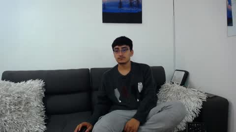 FallGays online show from 01/16/25, 02:51